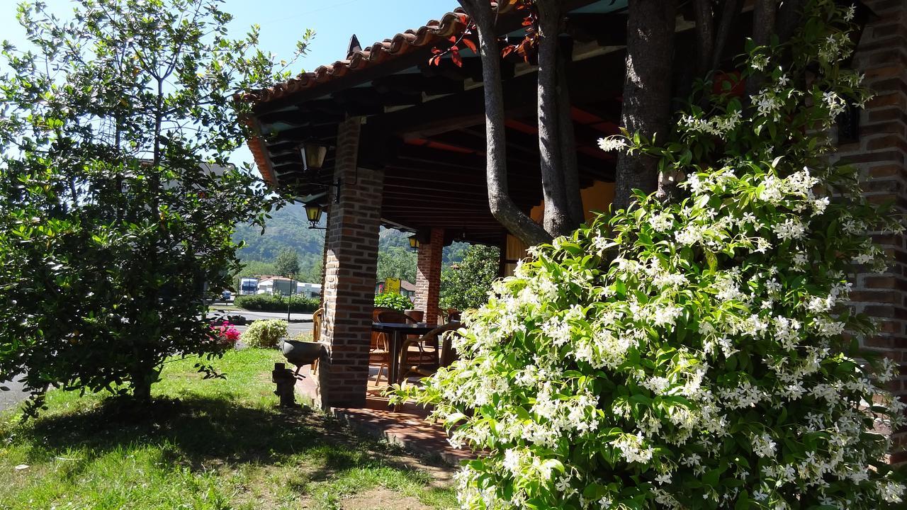 Hotel El Bricial Soto De Cangas Exterior foto